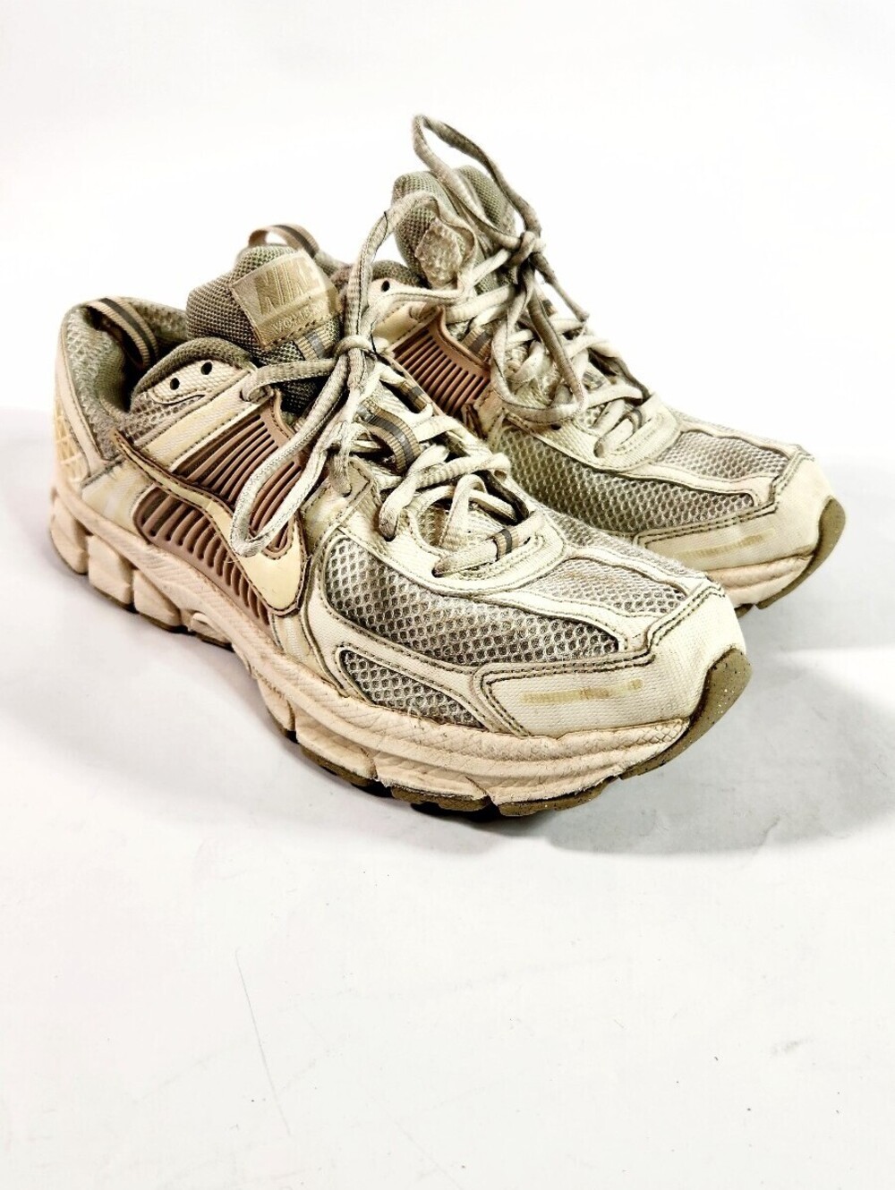 Nike Youth Running Shoes Size 5Y White and Beige